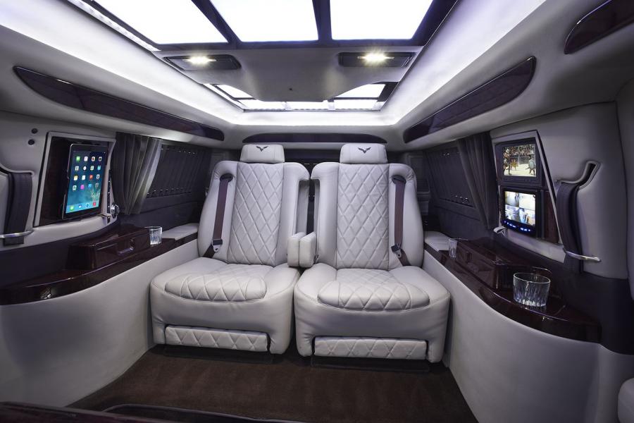 Интерьер Cadillac Escalade by AddArmor 2019 года  (фото 17 из 21)
